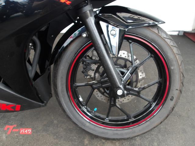 スズキ GSX250R 2020年モデル 純正スペアキー インジェクション車 水冷2気筒エンジン搭載 写真10