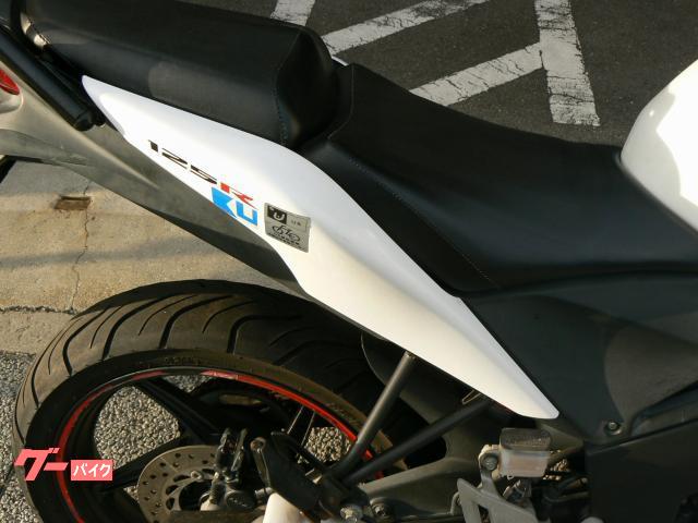 ホンダ ＣＢＲ１２５Ｒ　２０１３年モデル　インジェクション　水冷単気筒エンジン搭載 写真11