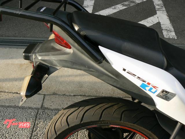 ホンダ ＣＢＲ１２５Ｒ　２０１３年モデル　インジェクション　水冷単気筒エンジン搭載 写真13