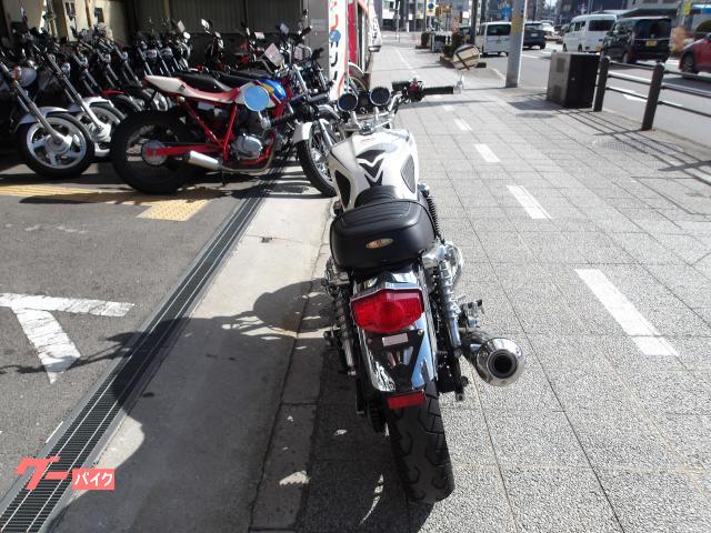ホンダ ＣＢ１１００ＡＢＳ　２０１０年モデル　インジェクション　空冷４気筒エンジンＤＯＨＣ 写真4