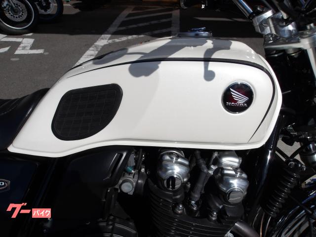 ホンダ ＣＢ１１００ＡＢＳ　２０１０年モデル　インジェクション　空冷４気筒エンジンＤＯＨＣ 写真6