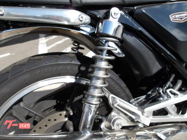 ホンダ ＣＢ１１００ＡＢＳ　２０１０年モデル　インジェクション　空冷４気筒エンジンＤＯＨＣ 写真19