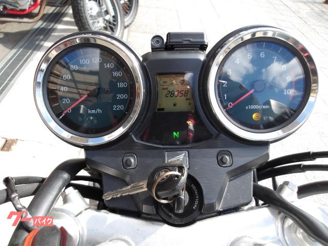 ホンダ ＣＢ１１００ＡＢＳ　２０１０年モデル　インジェクション　空冷４気筒エンジンＤＯＨＣ 写真58