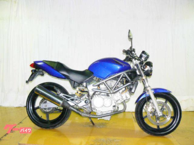 ホンダ ＶＴＲ２５０　２００３年モデル　キャブレター　水冷２気筒エンジン