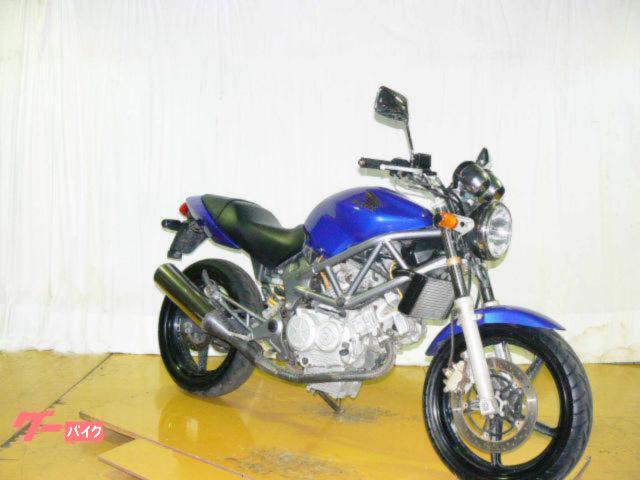 ホンダ ＶＴＲ２５０　２００３年モデル　キャブレター　水冷２気筒エンジン 写真2