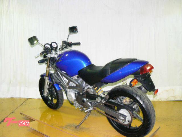 ホンダ ＶＴＲ２５０　２００３年モデル　キャブレター　水冷２気筒エンジン 写真6