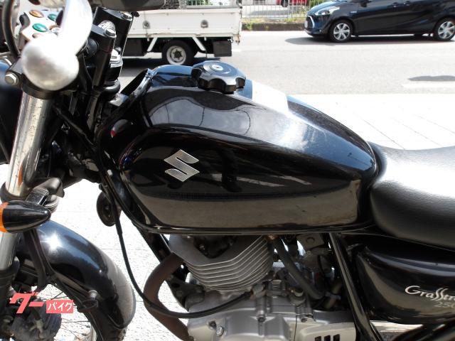 スズキ グラストラッカー　２００９年モデル　インジェクション　空冷単気筒エンジン 写真21