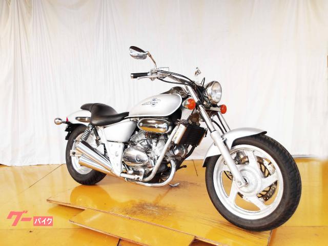 ホンダ Ｖ−ＴＷＩＮ　ＭＡＧＮＡ　１９９４年モデル　キャブレター　水冷２気筒エンジン 写真2