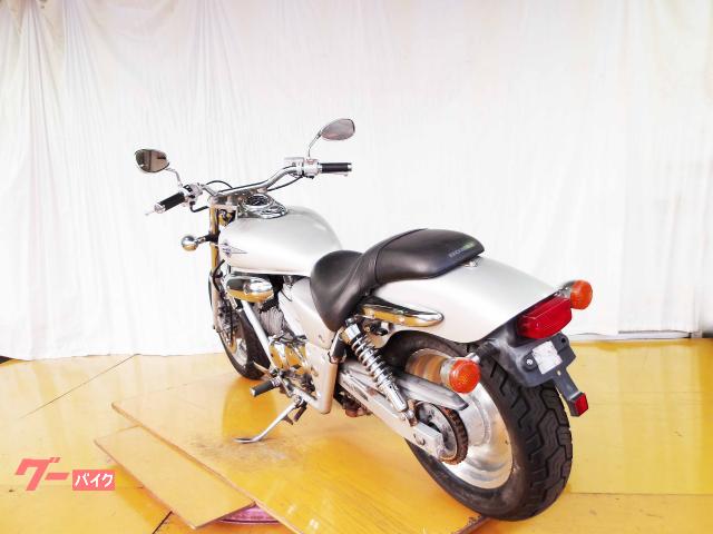 ホンダ Ｖ−ＴＷＩＮ　ＭＡＧＮＡ　１９９４年モデル　キャブレター　水冷２気筒エンジン 写真6