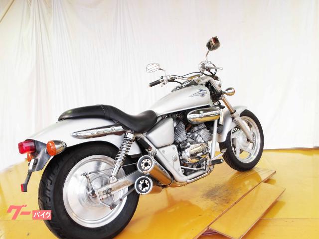 ホンダ Ｖ−ＴＷＩＮ　ＭＡＧＮＡ　１９９４年モデル　キャブレター　水冷２気筒エンジン 写真8