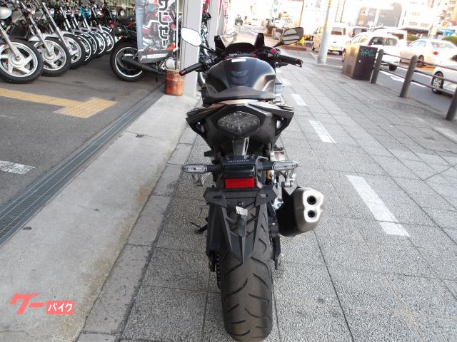 ホンダ ＣＢＲ４００Ｒ　２０２２年モデル　ＡＢＳ　インジェクション　水冷２気筒エンジン搭載 写真4