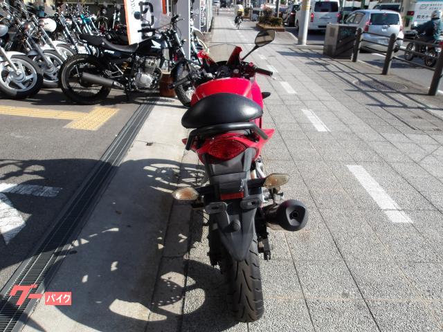 ホンダ ＣＢＲ２５０Ｒ　２０１５年モデル　インジェクション　水冷単気筒エンジン 写真4