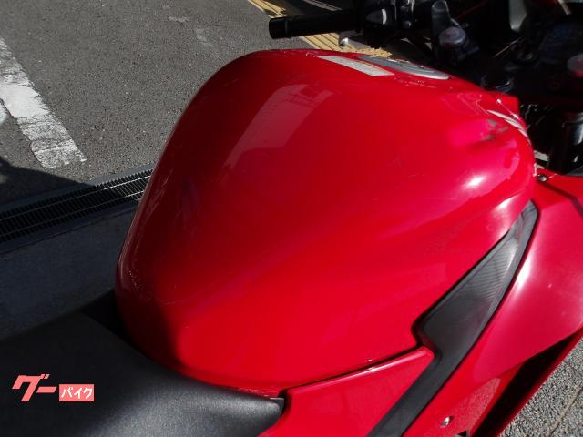 ホンダ ＣＢＲ２５０Ｒ　２０１５年モデル　インジェクション　水冷単気筒エンジン 写真9