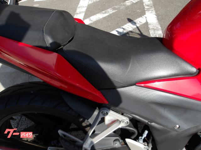 ホンダ ＣＢＲ２５０Ｒ　２０１５年モデル　インジェクション　水冷単気筒エンジン 写真11