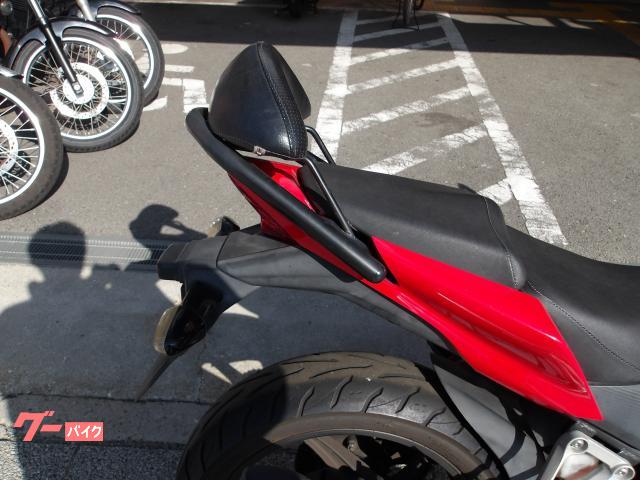 ホンダ ＣＢＲ２５０Ｒ　２０１５年モデル　インジェクション　水冷単気筒エンジン 写真12