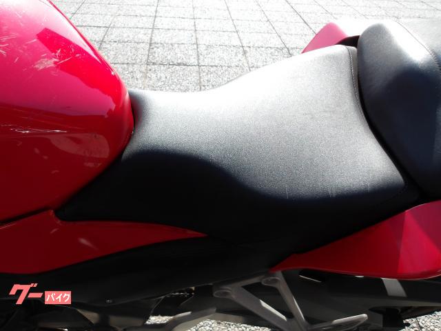 ホンダ ＣＢＲ２５０Ｒ　２０１５年モデル　インジェクション　水冷単気筒エンジン 写真31