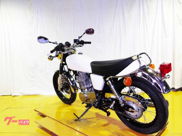 ヤマハ ＳＲ４００　２０１６年モデル　インジェクション　空冷単気筒エンジン 写真6