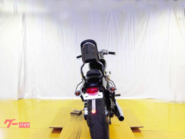 ホンダ スティード４００　１９８９年モデル　キャブレター　水冷２気筒エンジン搭載 写真7