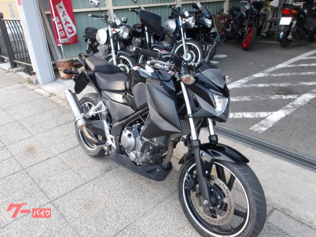 ホンダ ＣＢ２５０Ｆ　インジェクション　水冷単気筒エンジン 写真5