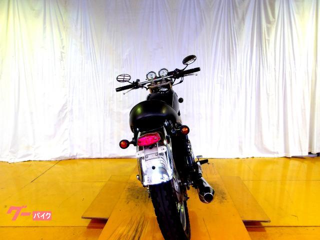 ヤマハ SR400 2006年モデル キャブレター 空冷単気筒エンジン 写真7