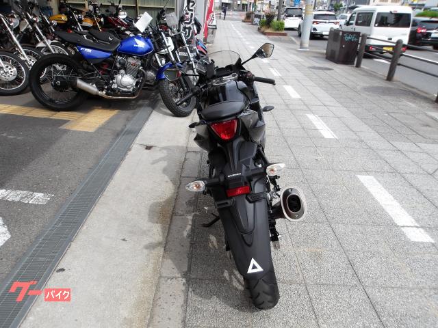スズキ ＧＳＸ−Ｒ１２５　ワンオーナー車　２０２０年モデル　水冷単気筒エンジン 写真4