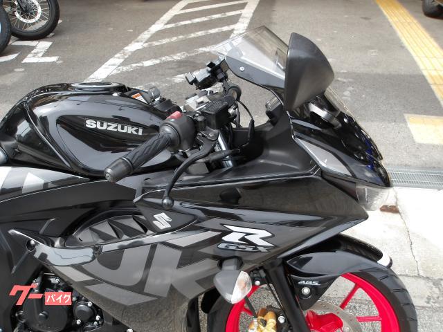 スズキ ＧＳＸ−Ｒ１２５　ワンオーナー車　２０２０年モデル　水冷単気筒エンジン 写真6