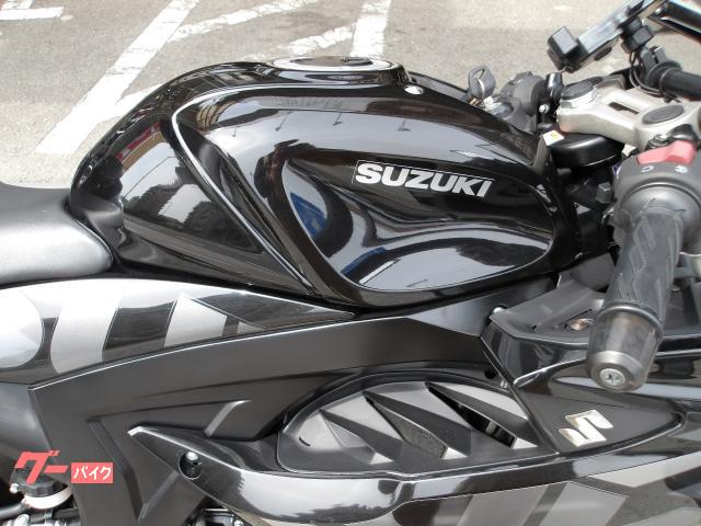 スズキ ＧＳＸ−Ｒ１２５　ワンオーナー車　２０２０年モデル　水冷単気筒エンジン 写真8