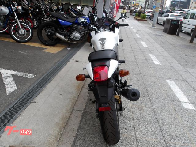ホンダ ＶＴＲ２５０Ｆ　２０１５年モデル　インジェクション　水冷２気筒エンジン搭載 写真4