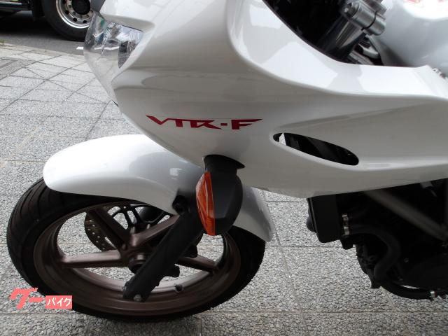 ホンダ ＶＴＲ２５０Ｆ　２０１５年モデル　インジェクション　水冷２気筒エンジン搭載 写真23