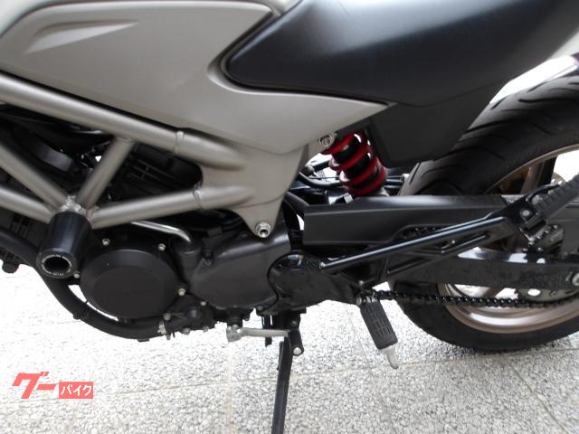 ホンダ ＶＴＲ２５０Ｆ　２０１５年モデル　インジェクション　水冷２気筒エンジン搭載 写真28
