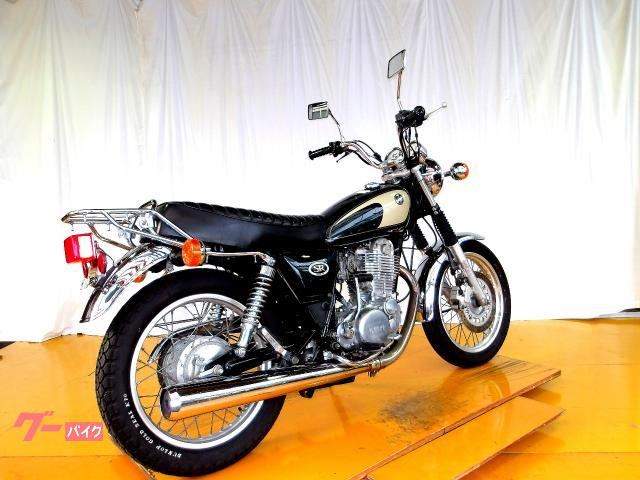 ヤマハ ＳＲ４００　２００１年モデル　キャブレター車　空冷単気筒エンジン 写真8