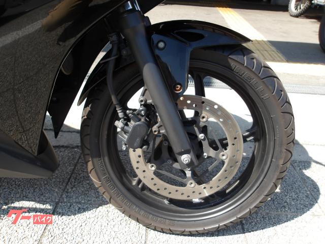 ホンダ ＣＢＲ２５０Ｒ　２０１３年モデル　インジェクション　水冷単気筒エンジン搭載 写真11