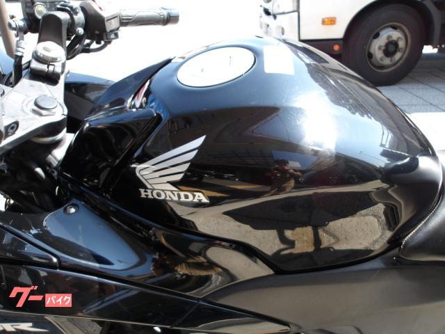 ホンダ ＣＢＲ２５０Ｒ　２０１３年モデル　インジェクション　水冷単気筒エンジン搭載 写真31