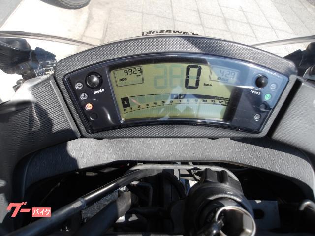 カワサキ Ｎｉｎｊａ　４００Ｒ　２０１１年モデル　インジェクション　水冷２気筒エンジン搭載 写真47