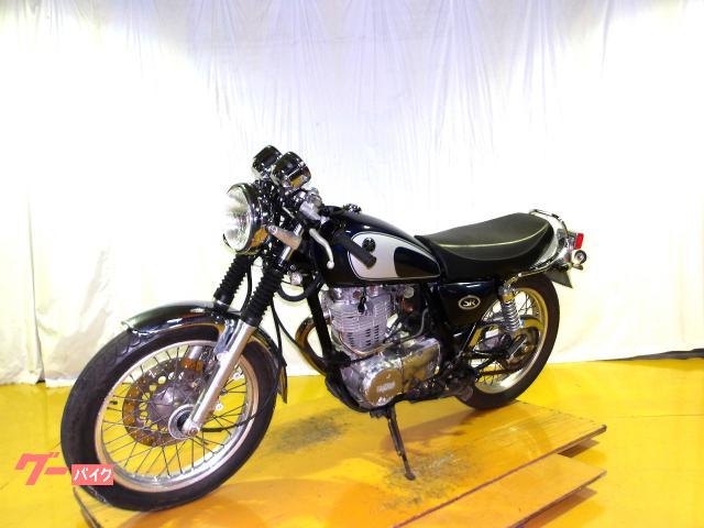 ヤマハ ＳＲ４００　２００３年モデル　キャブレター車　空冷単気筒エンジン 写真4