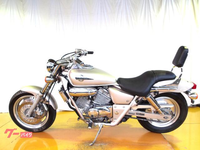 ホンダ Ｖ−ＴＷＩＮ　ＭＡＧＮＡ　Ｓ　キャブレター車　水冷２気筒エンジン搭載 写真5