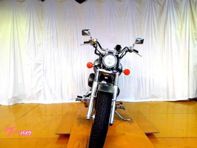 ホンダ シャドウ４００　１９９９年モデル　キャブレター　水冷２気筒エンジン搭載 写真3