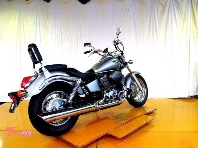 ホンダ シャドウ４００　１９９９年モデル　キャブレター　水冷２気筒エンジン搭載 写真8