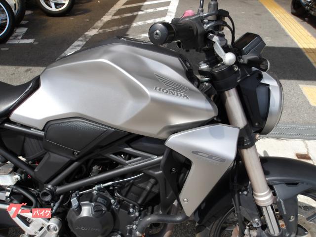 ホンダ ＣＢ２５０Ｒ　２０１９年モデル　インジェクション　水冷単気筒エンジン 写真6