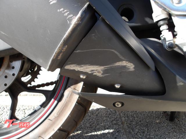 ヤマハ ＹＺＦ−Ｒ２５　２０１８年モデル　インジェクション　水冷２気筒エンジン搭載 写真24