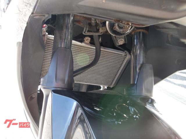 ヤマハ ＹＺＦ−Ｒ２５　２０１８年モデル　インジェクション　水冷２気筒エンジン搭載 写真31