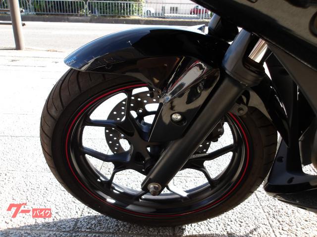 ヤマハ ＹＺＦ−Ｒ２５　２０１８年モデル　インジェクション　水冷２気筒エンジン搭載 写真42