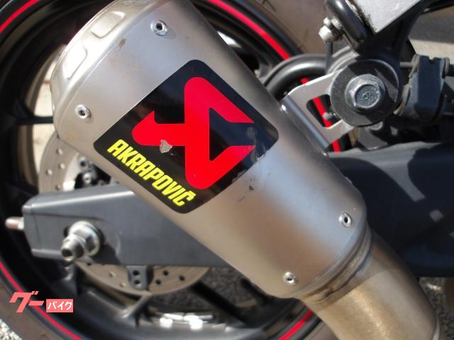 ヤマハ ＹＺＦ−Ｒ２５　２０１６年モデル　アクラボサイレンサー　インジェクション　水冷２気筒エンジン搭載 写真17