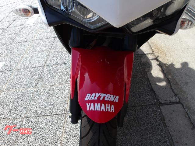 ヤマハ ＹＺＦ−Ｒ２５　２０１６年モデル　アクラボサイレンサー　インジェクション　水冷２気筒エンジン搭載 写真23