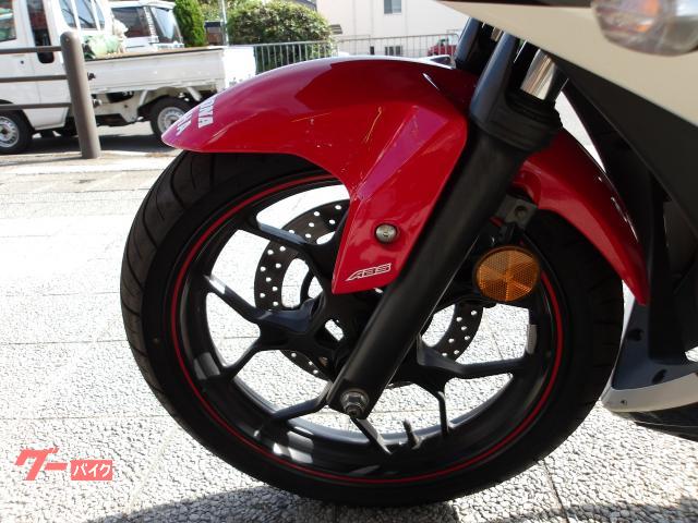 ヤマハ ＹＺＦ−Ｒ２５　２０１６年モデル　アクラボサイレンサー　インジェクション　水冷２気筒エンジン搭載 写真30