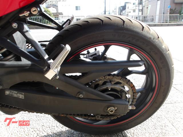 ヤマハ ＹＺＦ−Ｒ２５　２０１６年モデル　アクラボサイレンサー　インジェクション　水冷２気筒エンジン搭載 写真35