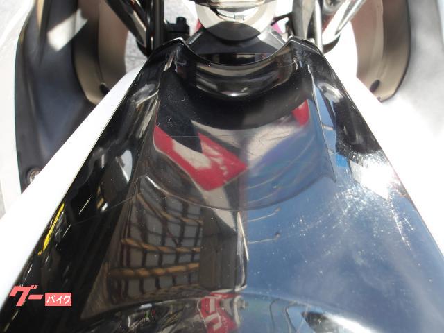 ヤマハ ＹＺＦ−Ｒ２５　２０１６年モデル　アクラボサイレンサー　インジェクション　水冷２気筒エンジン搭載 写真43