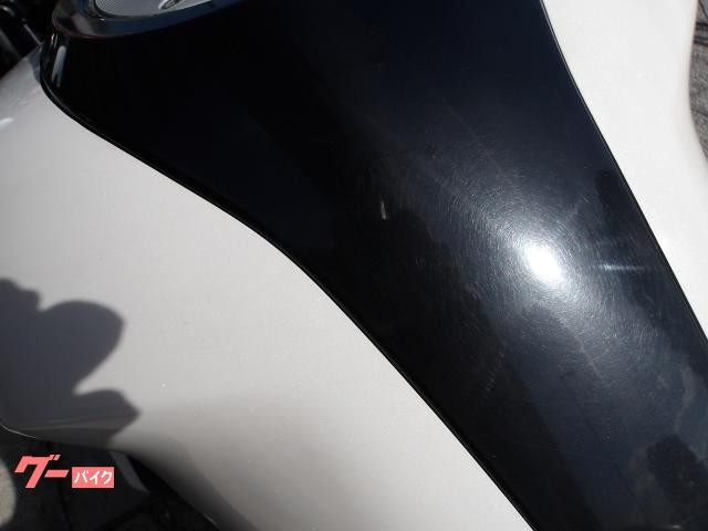ヤマハ ＹＺＦ−Ｒ２５　２０１６年モデル　アクラボサイレンサー　インジェクション　水冷２気筒エンジン搭載 写真46