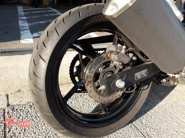 カワサキ Ｎｉｎｊａ　４００　２０１８年モデル　インジェクション　水冷２気筒エンジン搭載 写真24