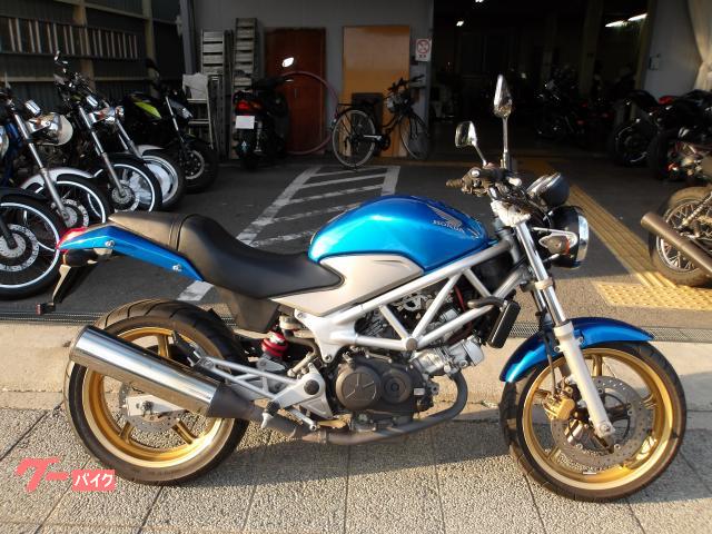 ホンダ ＶＴＲ２５０　２００９年モデル　インジェクション　水冷２気筒エンジン搭載